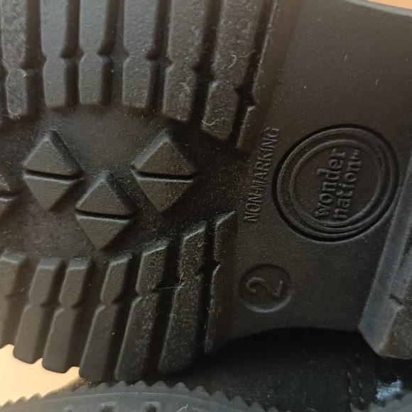 Wonder Nation Black Kids Boots with Cat Face - Picture 8 of 10